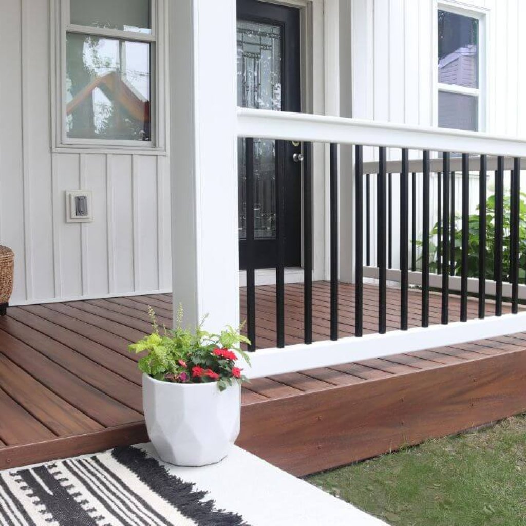 Superior Plastic Products - Quality Vinyl Railing, Fencing, & Much More